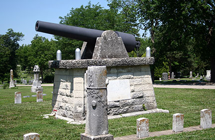 Union Soldier Memorial at Sunset Cemetery.